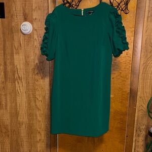 Chic Emerald Green Mini Dress